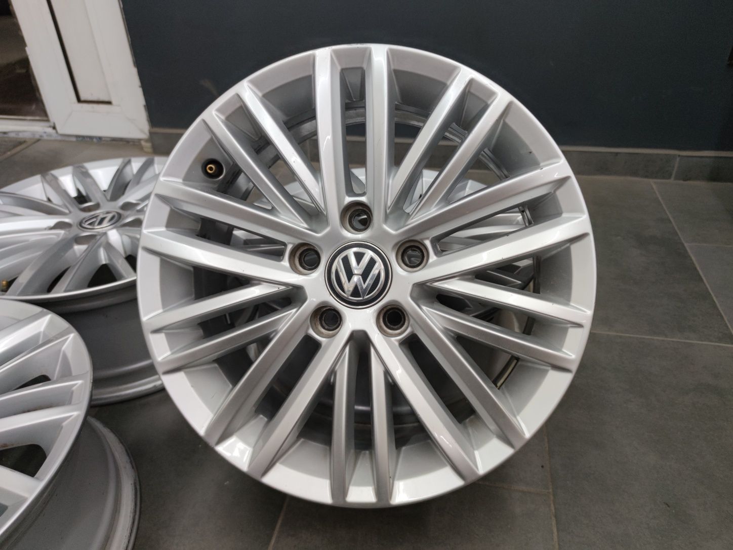 Джанти 16 - Volkswagen Caddy, Golf, Touran
