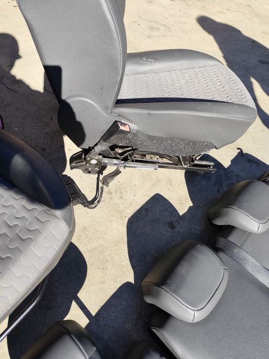 Салон за Corsa D 2013 г с Аербег и пиро патрони и четирите кори