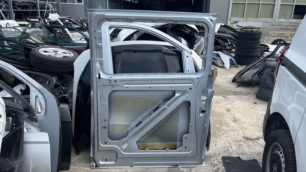 задна дясна и 1 брой задна лява врата Mercedes Vito W447