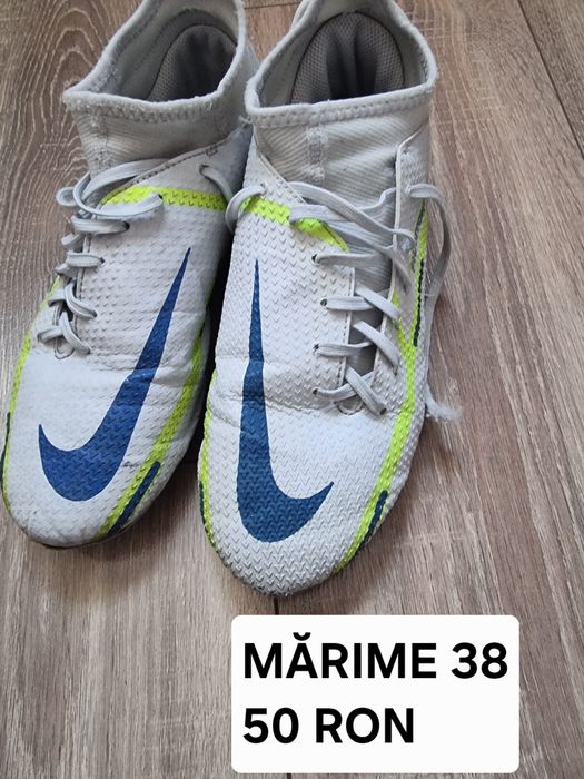 Adidasi de fotbal Nike, Adidas,  Umbro