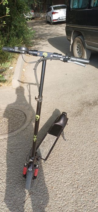 СРОЧНО ПРОДАМ,  Электросамокат