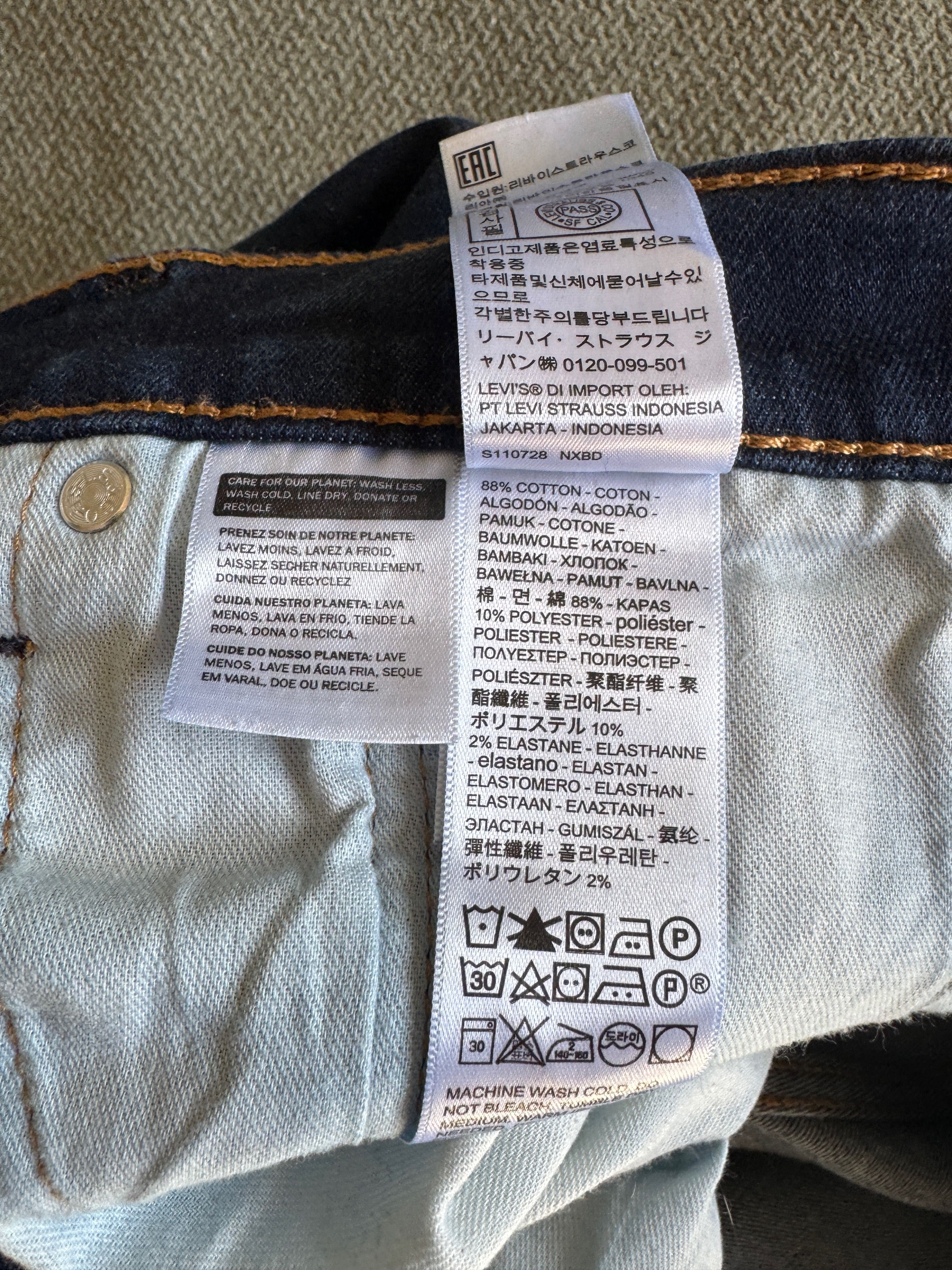 Blugi Levi's 502 Taper Fit 31/32 Albastru Noi
