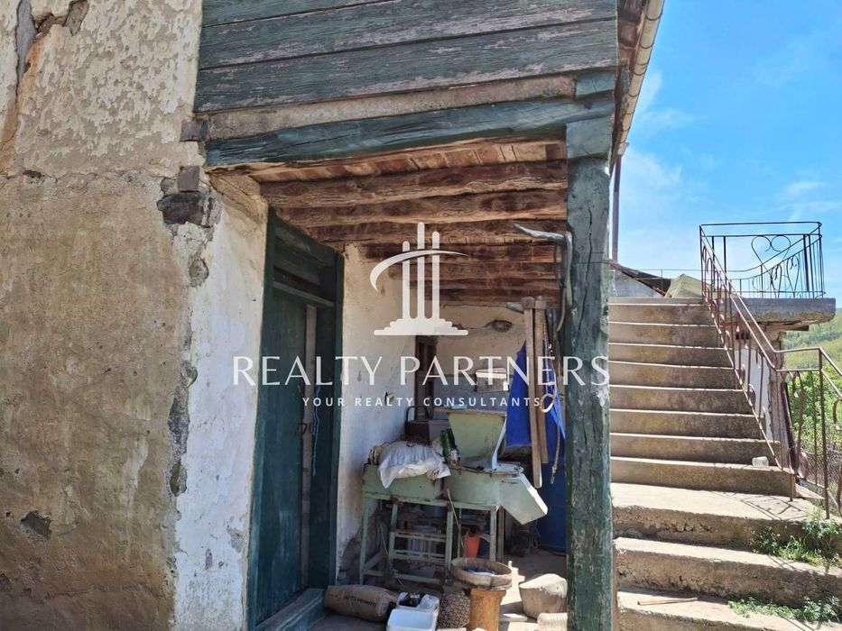 Къща в с. Горна Врабча област Перник