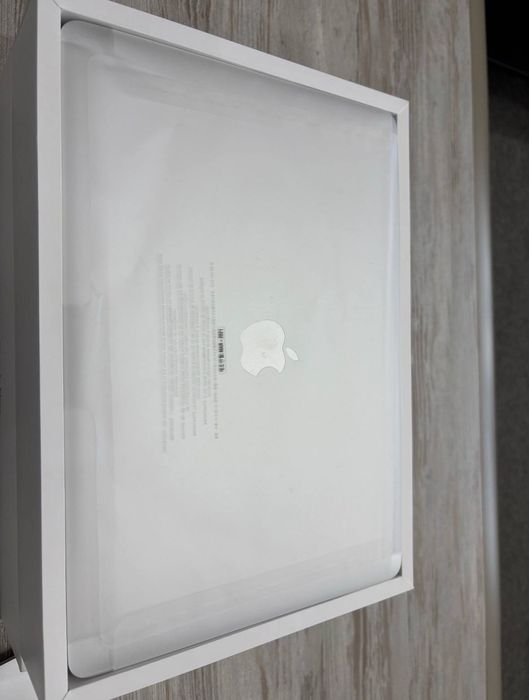 Macbook pro M1 8/256 Gb