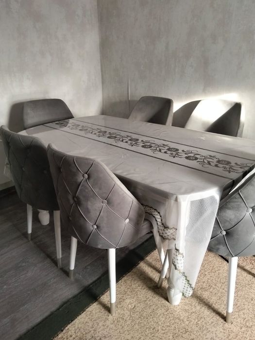 Продам стол со стульями