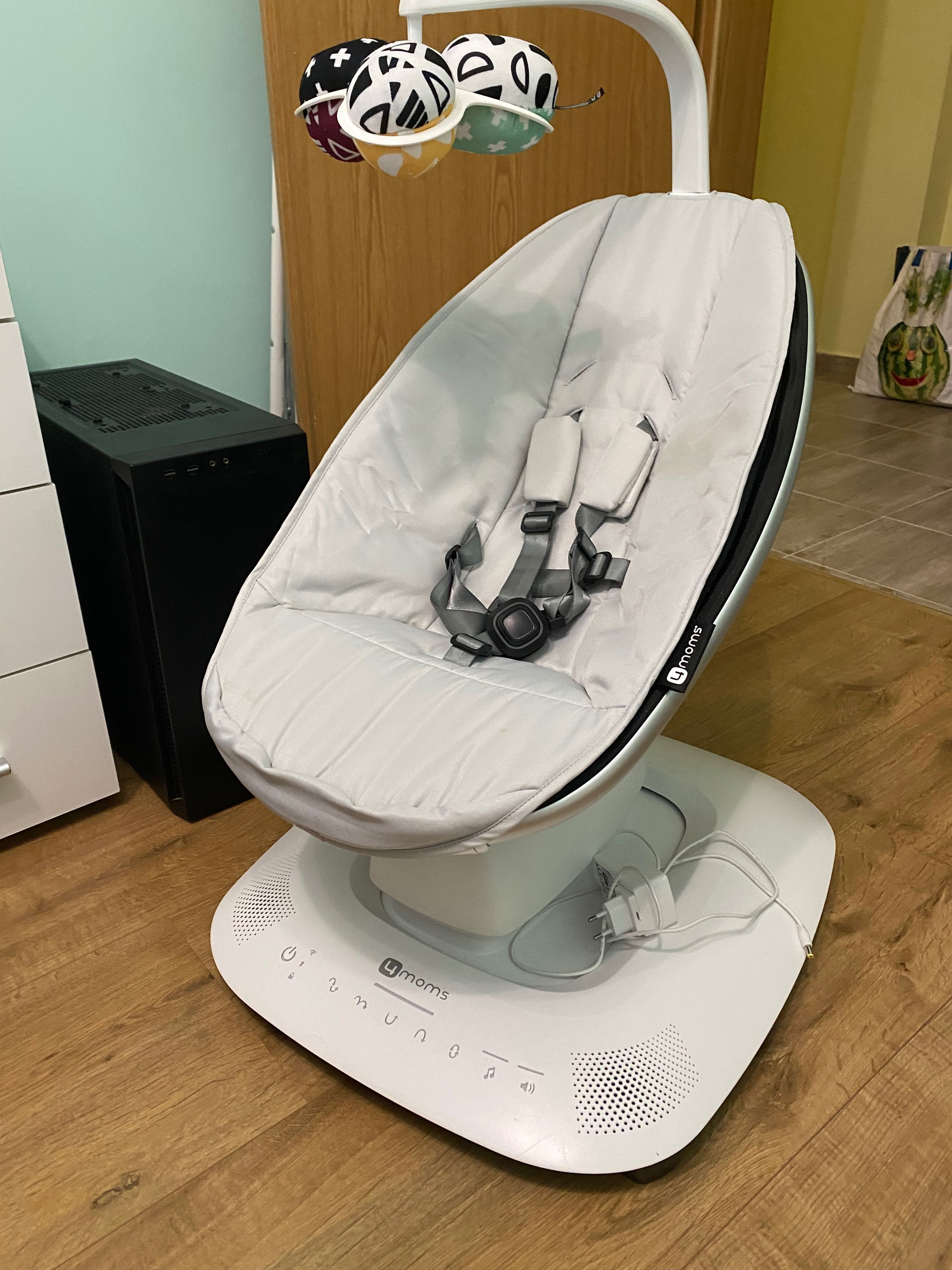 Mamaroo 5.0 4moms