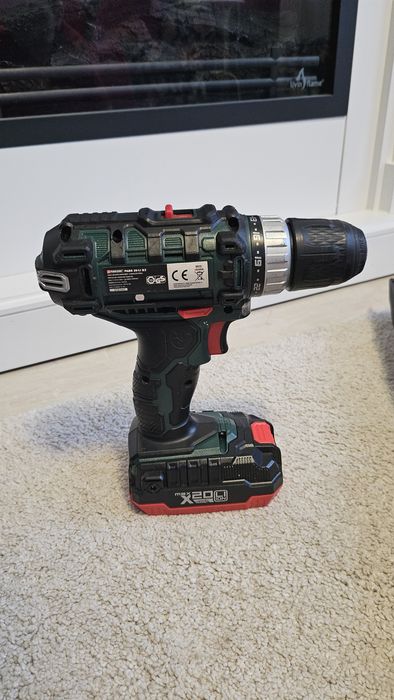 Bormasina electrica Parkside cu acumulator 20V ‐ 2 Amh ca noua