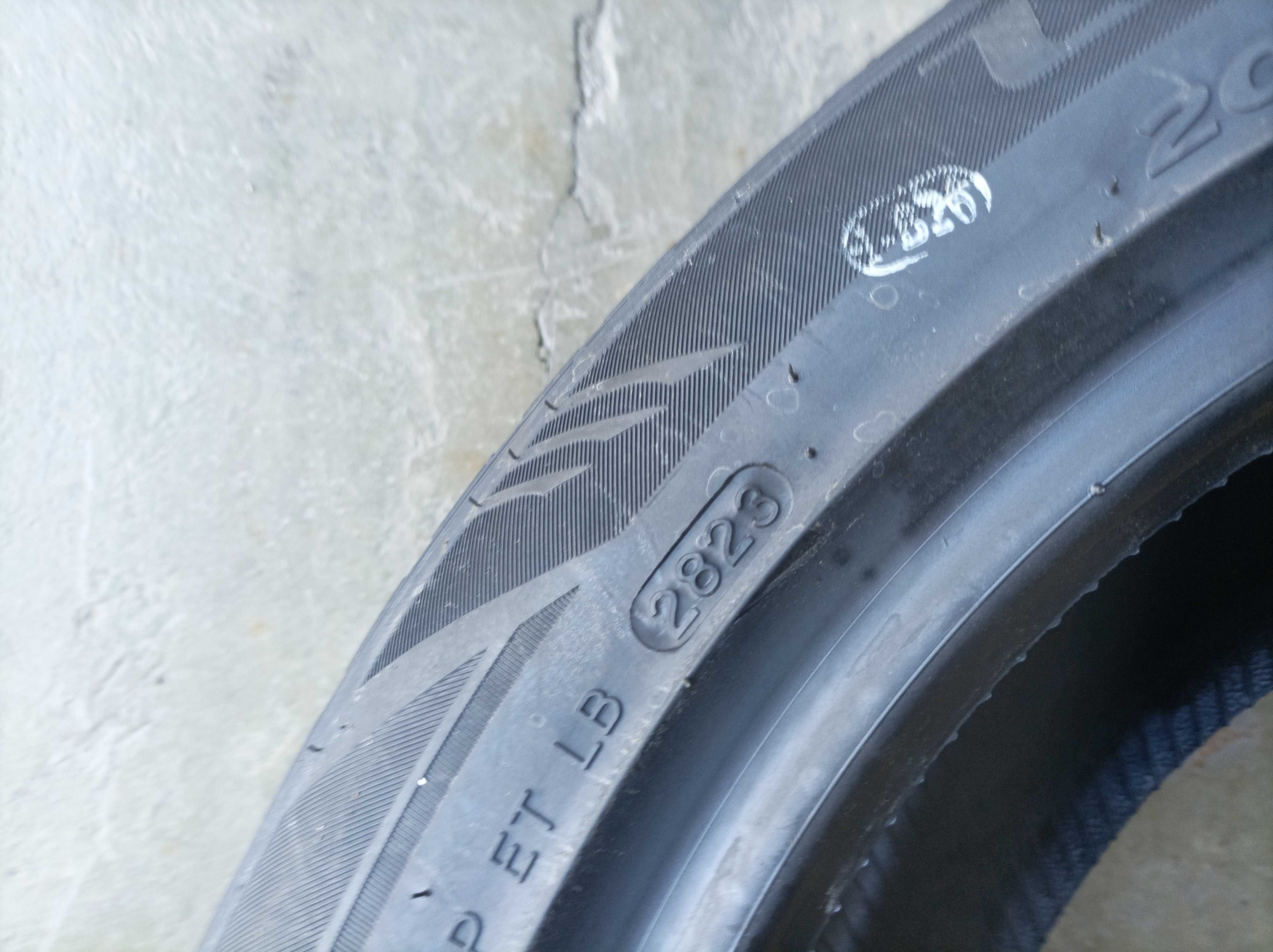 Продавам 2 нови зимни гуми 205/55R16 Laufenn LW31 - 140 лв/бр.