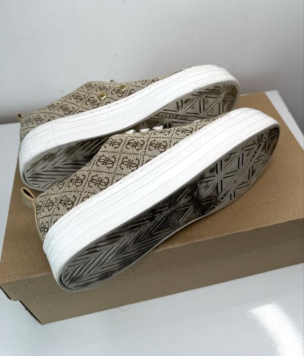 Guess Brigs 4G  ( 37) Маратонки за бягане