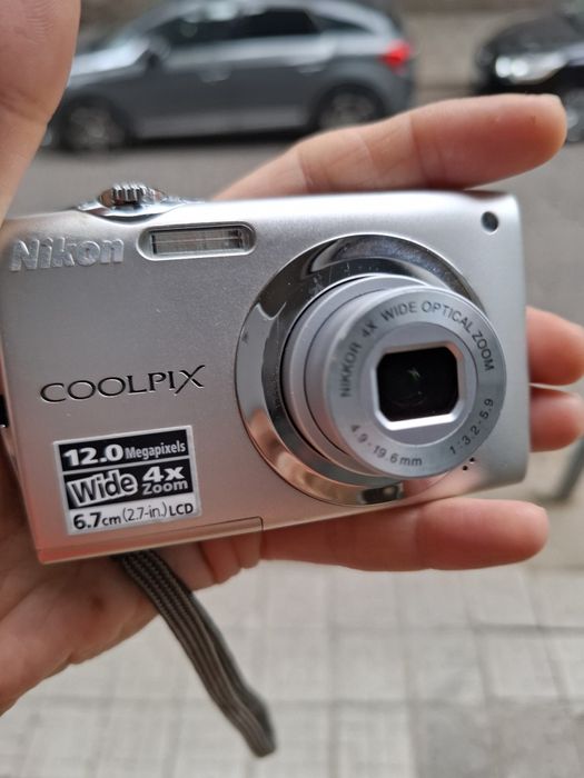 Компактен дигитален фотоапарат NIKON COOLPIX S3000