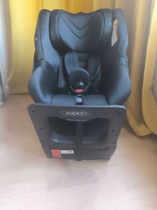 Детско столче за кола Axkid Spinkid