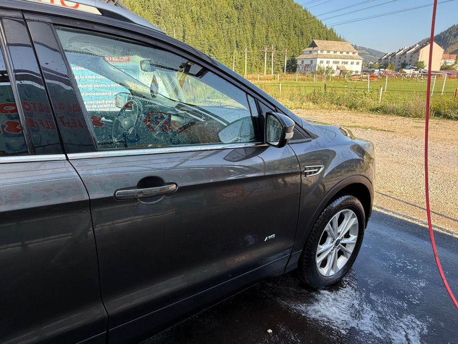 Vând ford kuga 2017