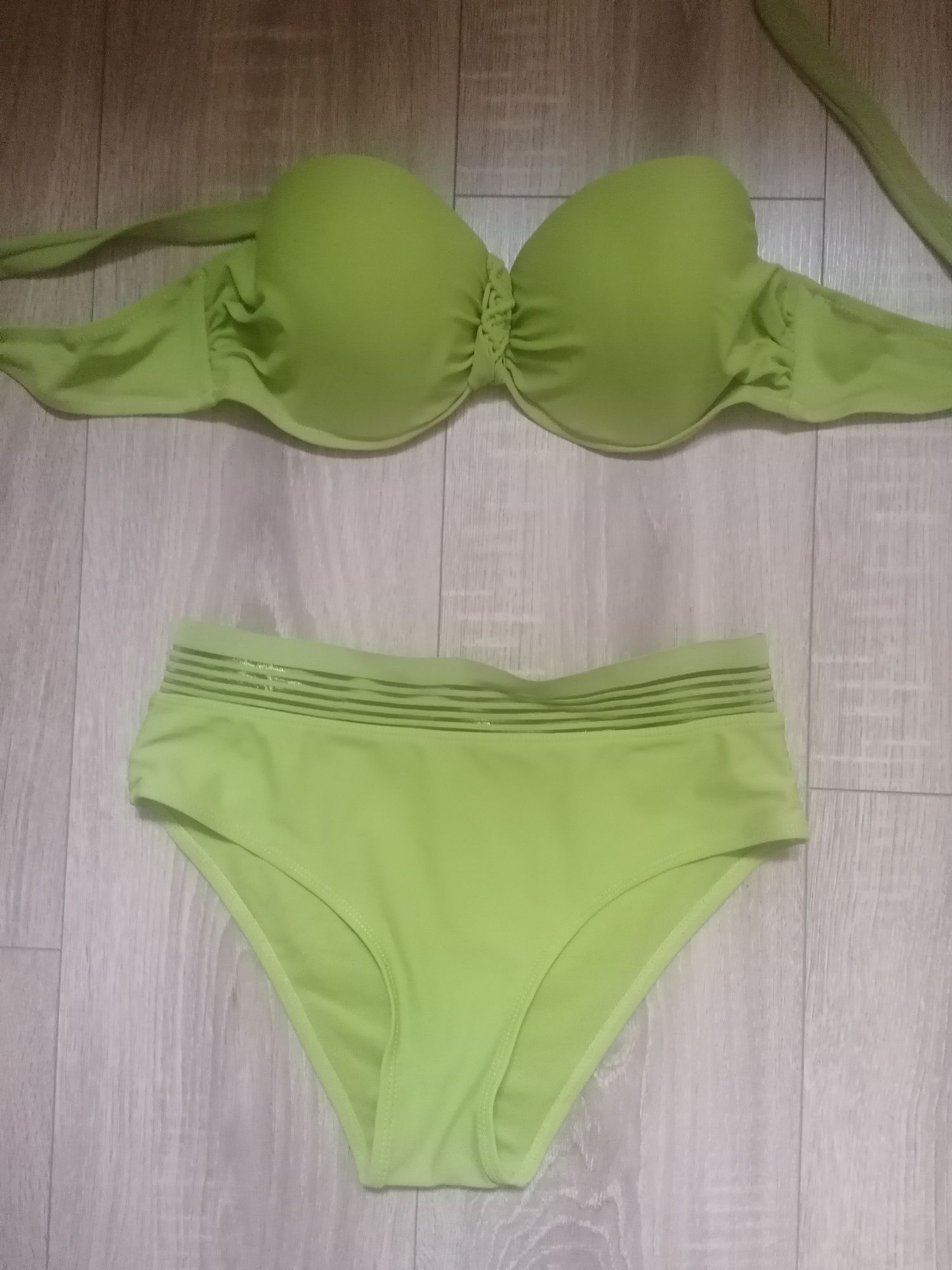 Costum de baie oliv