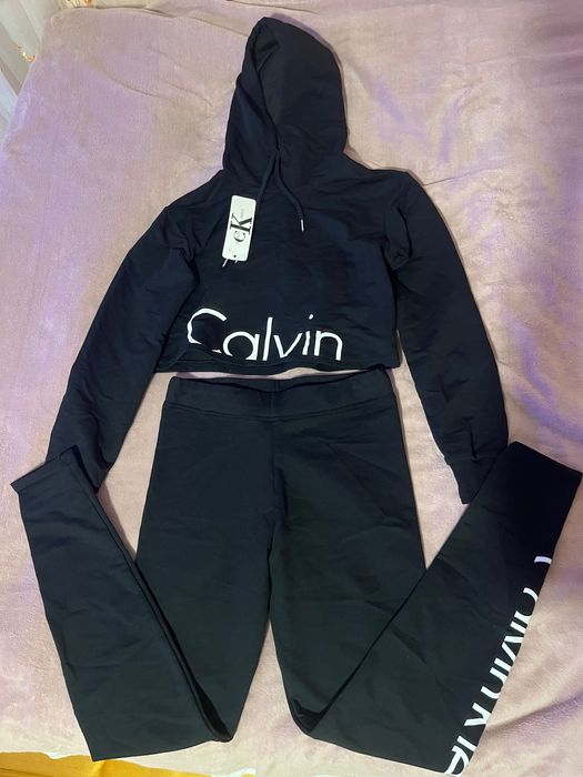 Calvin Klein екип