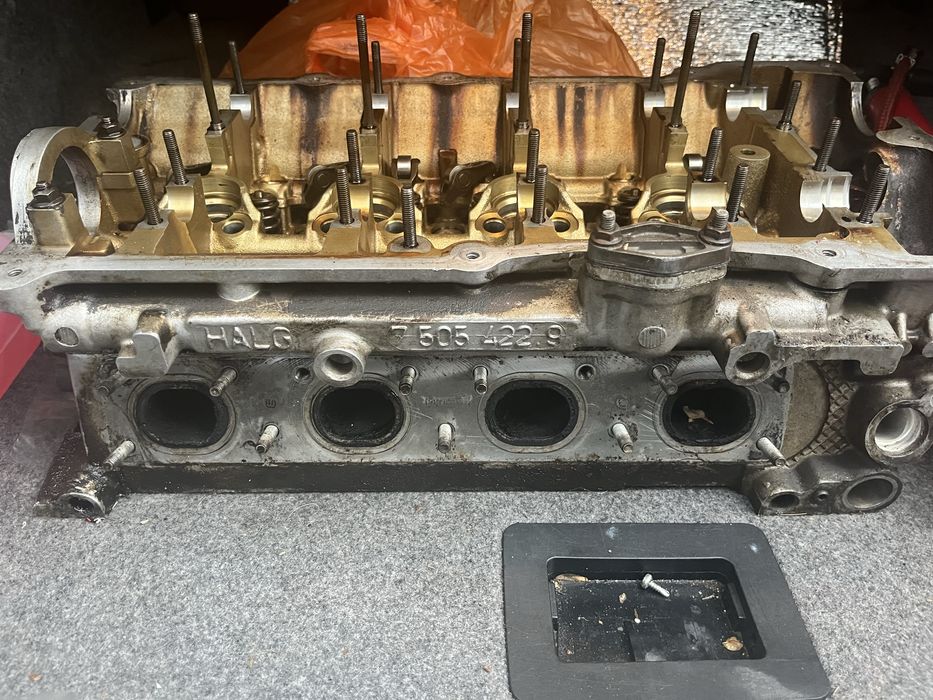 Головка двигателя бмв3 е90 2008, 4 цилиндра