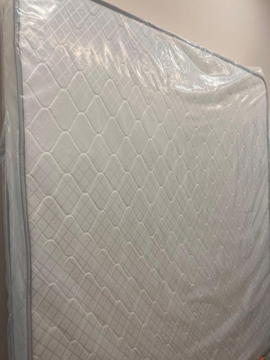 Матрас для двухспальной кровати