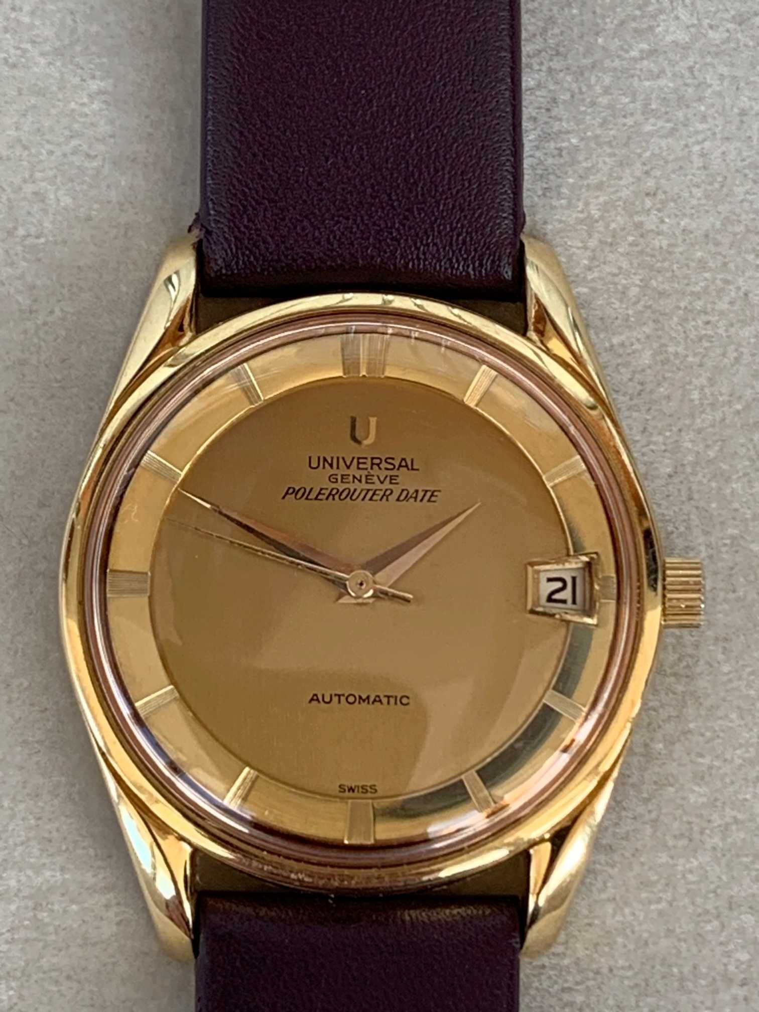 UNIVERSAL GENEVE Polerouter Date - Aur 18k