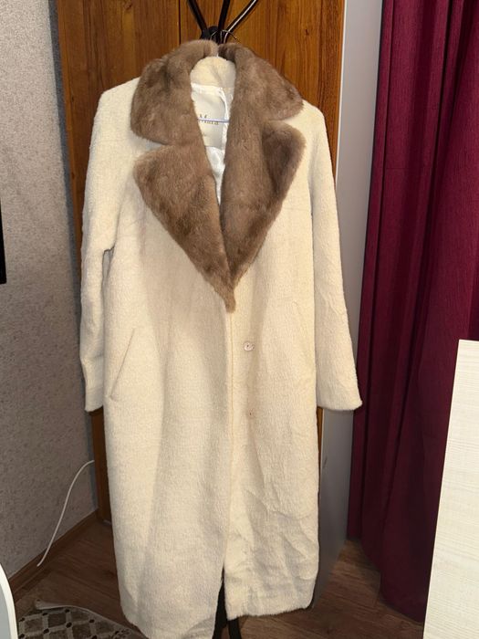 Шуба-пальто продам срочно