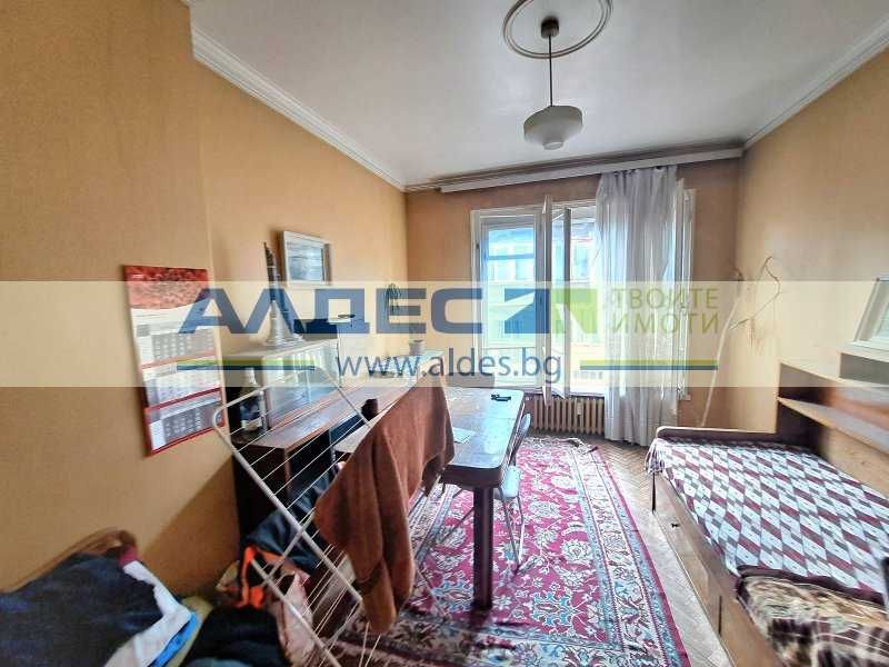 Продава се Двустаен апартамент в София, Център - 77 кв.м за 3052 €/кв.м - Снимка #6