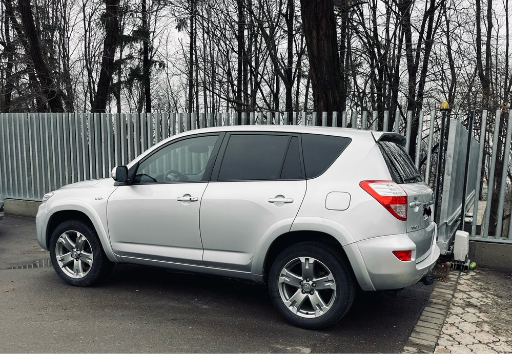 Toyota Rav 4 Anul fab 2011