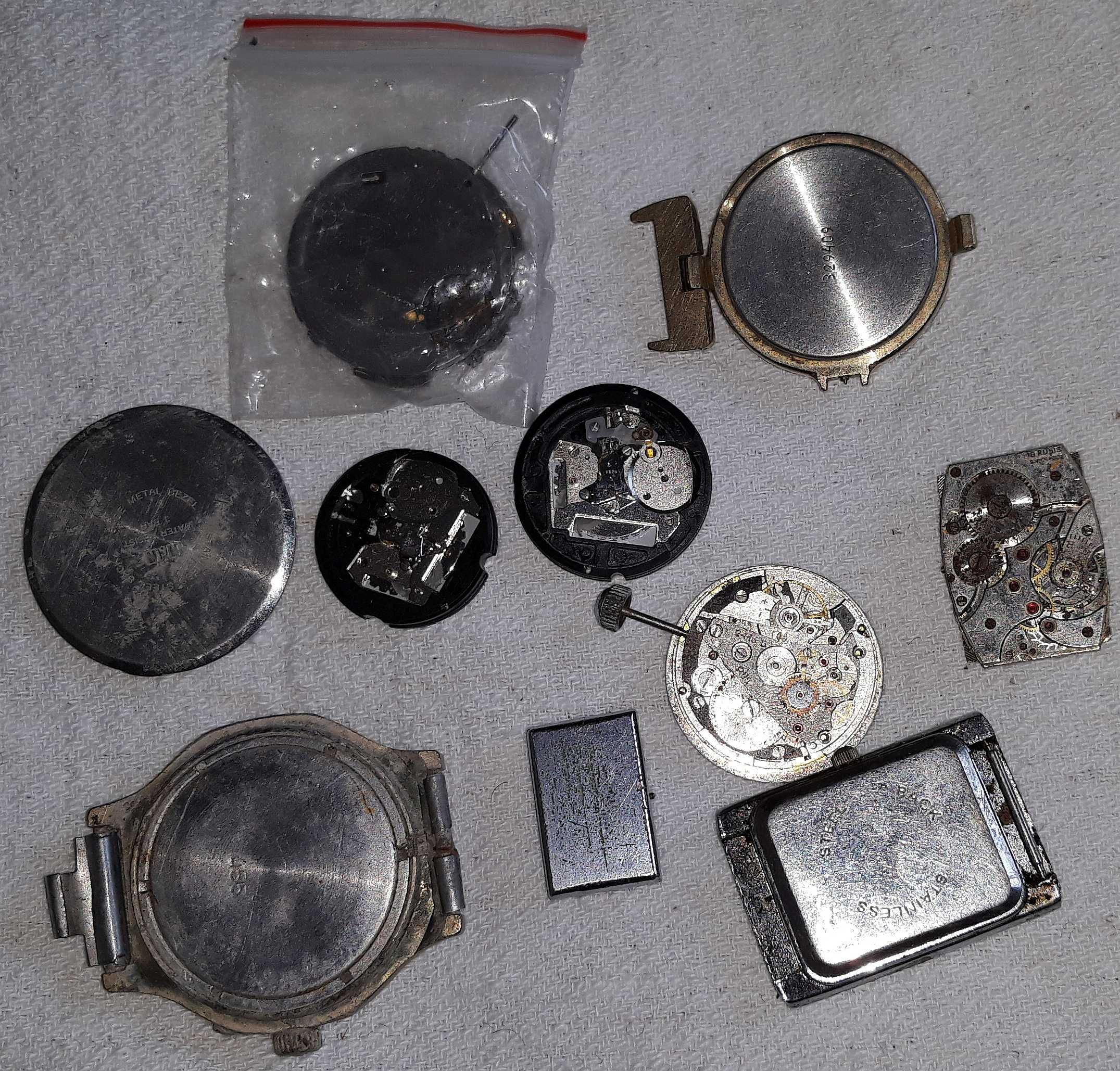 часовници и кутии 1970-80г за ремонт
