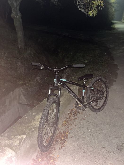 Bicicleta dirt 24 inch