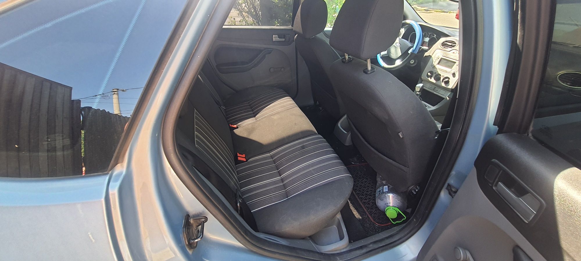 Vand  sau schimb ford focus