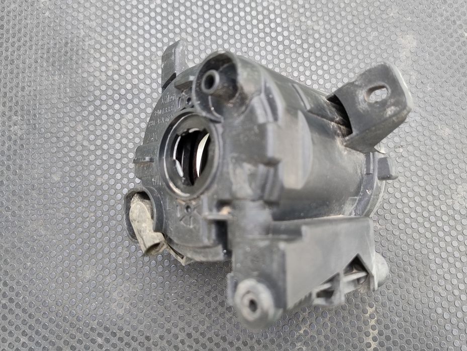 proiector ceata partea stângă audi A4 b8