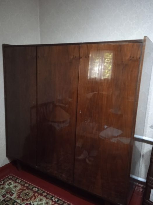 Продам Шкаф плательный