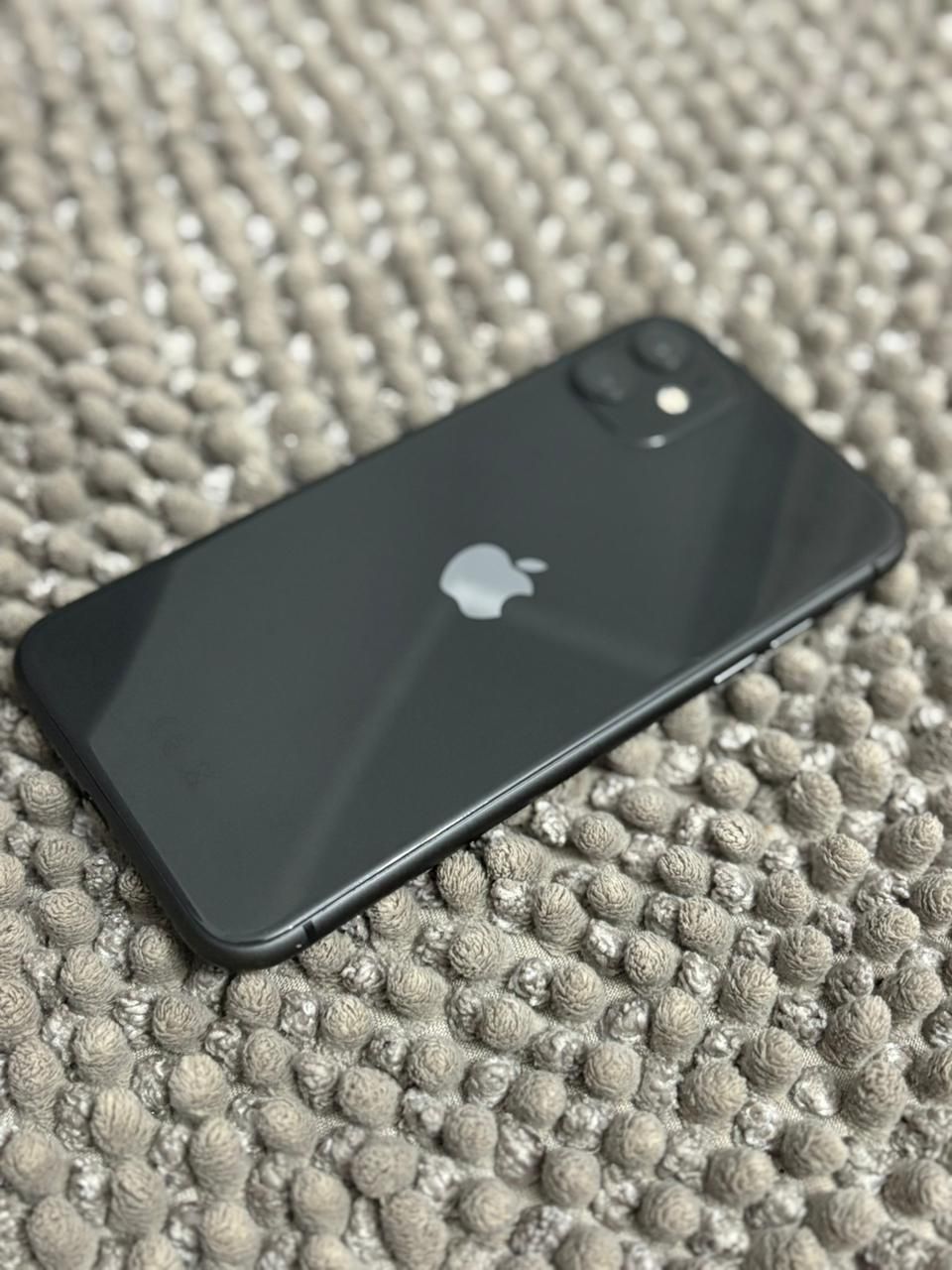 iPhone 11 черный