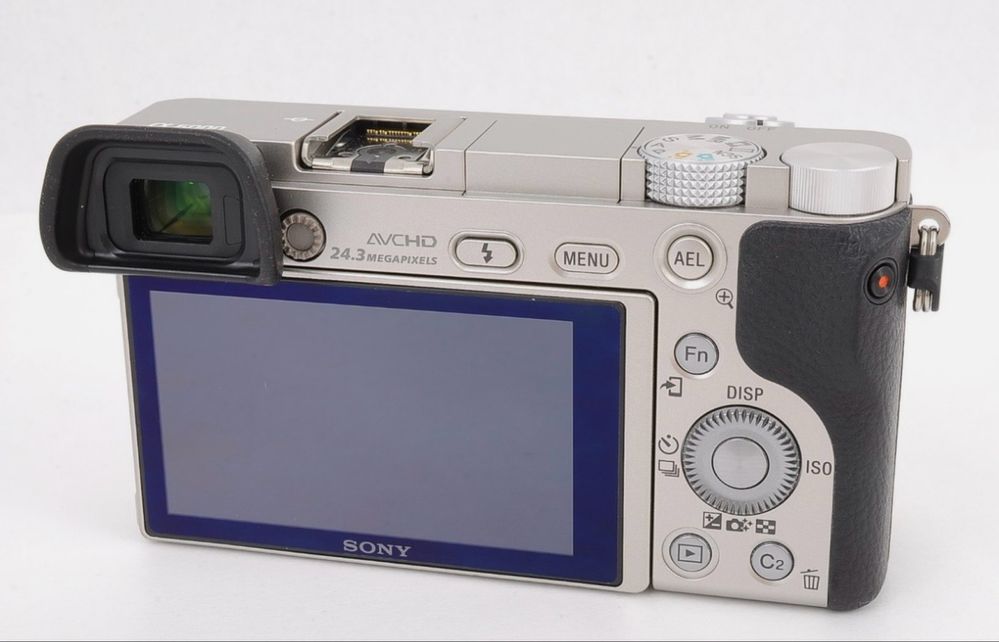 Sony A6000 без объектива