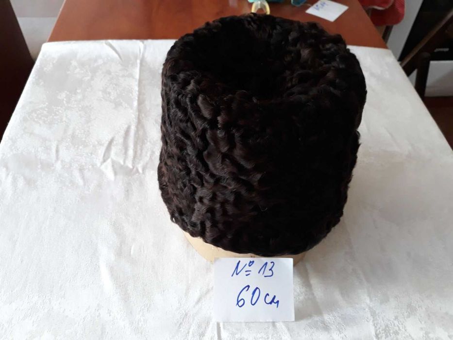 Кожени шапки естествен косъм