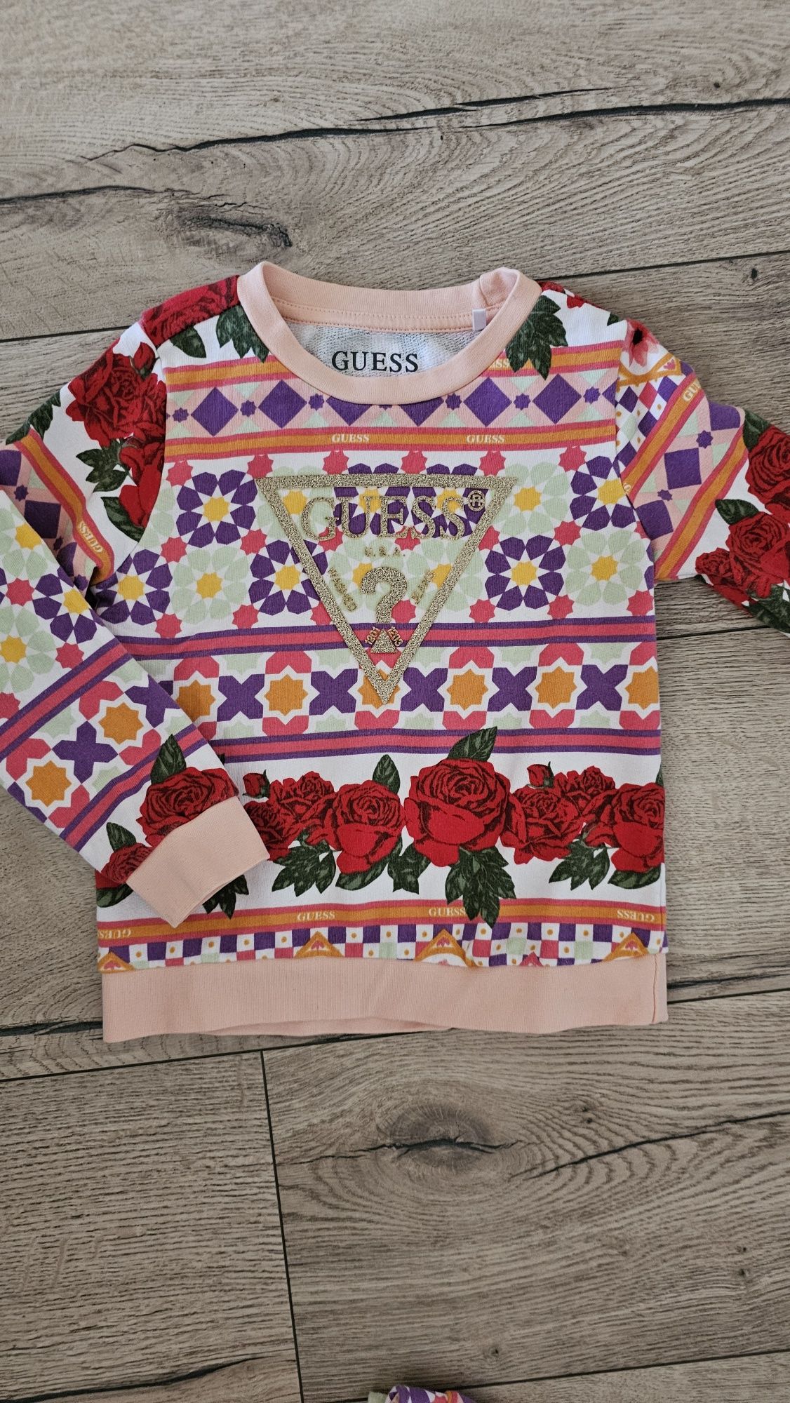 Дрехи на Guess за 3 годишно момиче