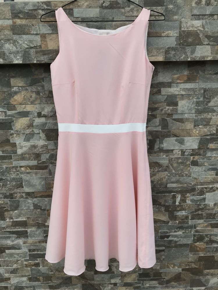 Нежна рокля в розово, С размер