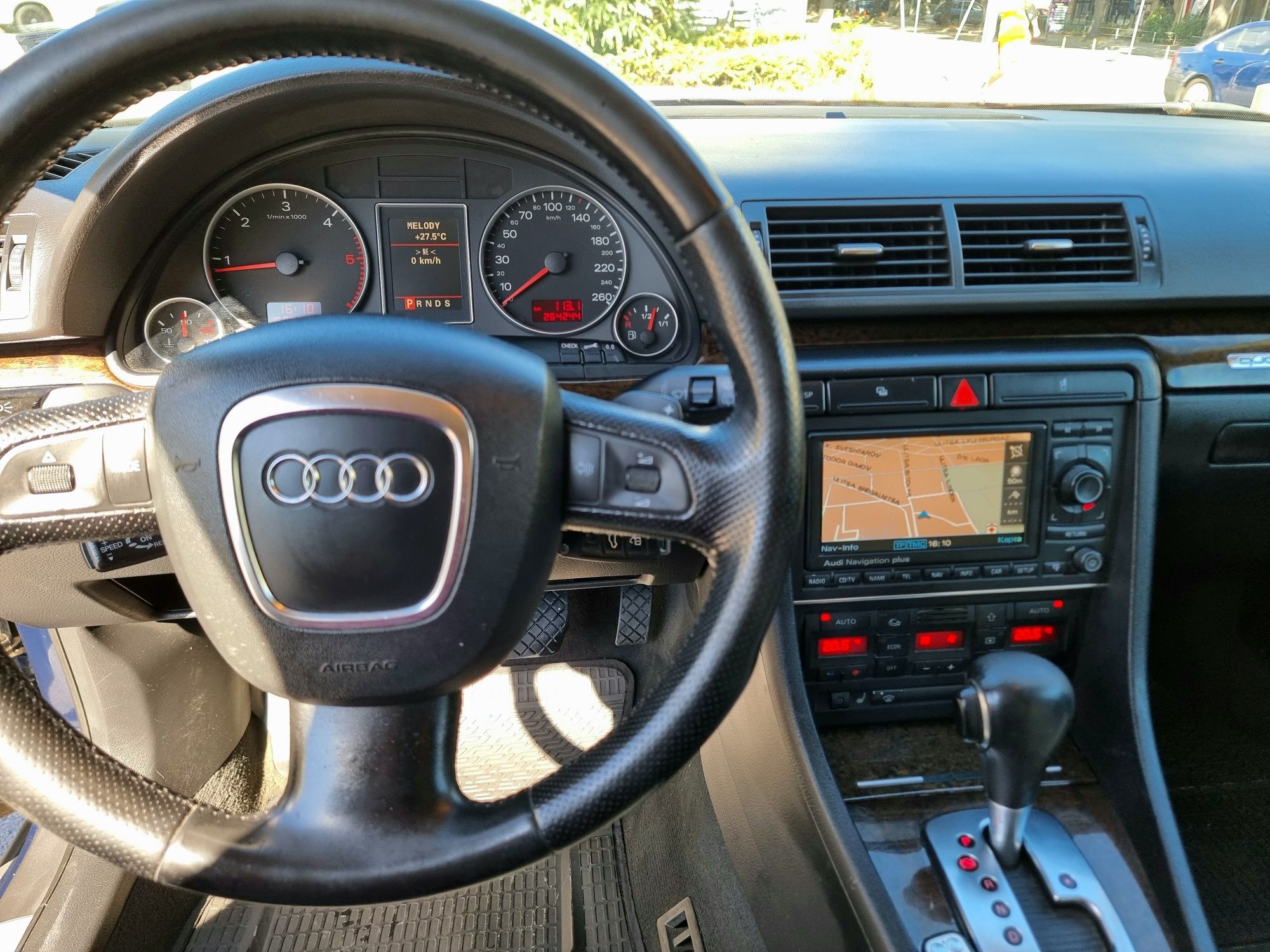 Продавам Ауди А4 b7 Avant 3.0tdi quattro