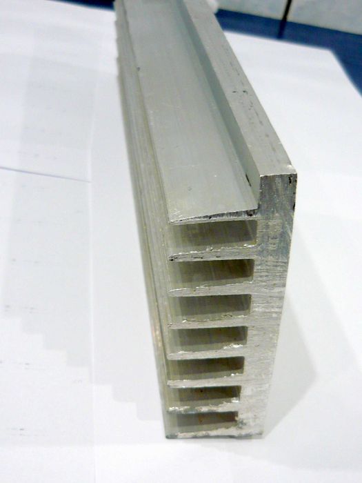 Radiator racire componente electronice