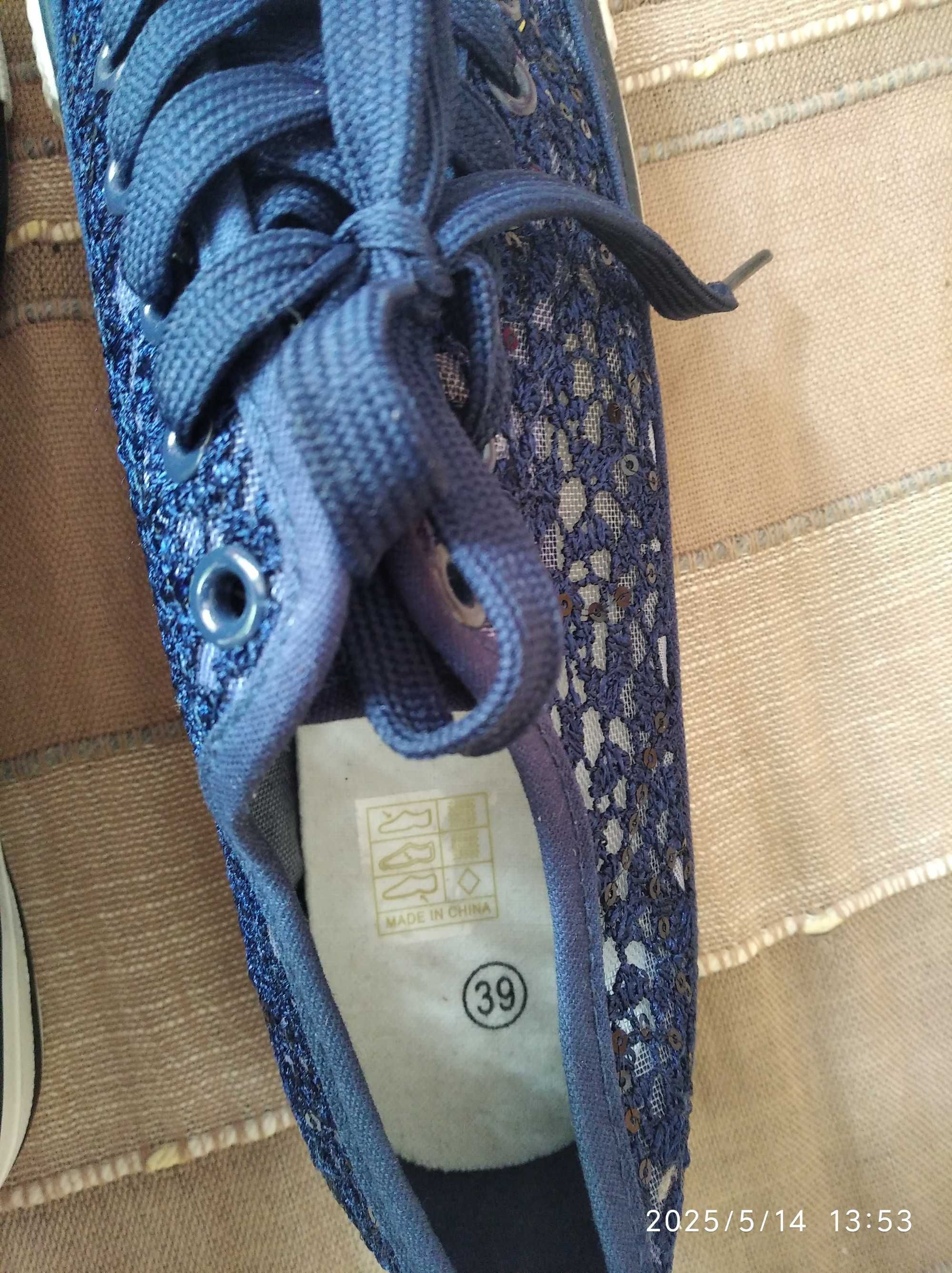 Tods Дамски обувки; кецове нови