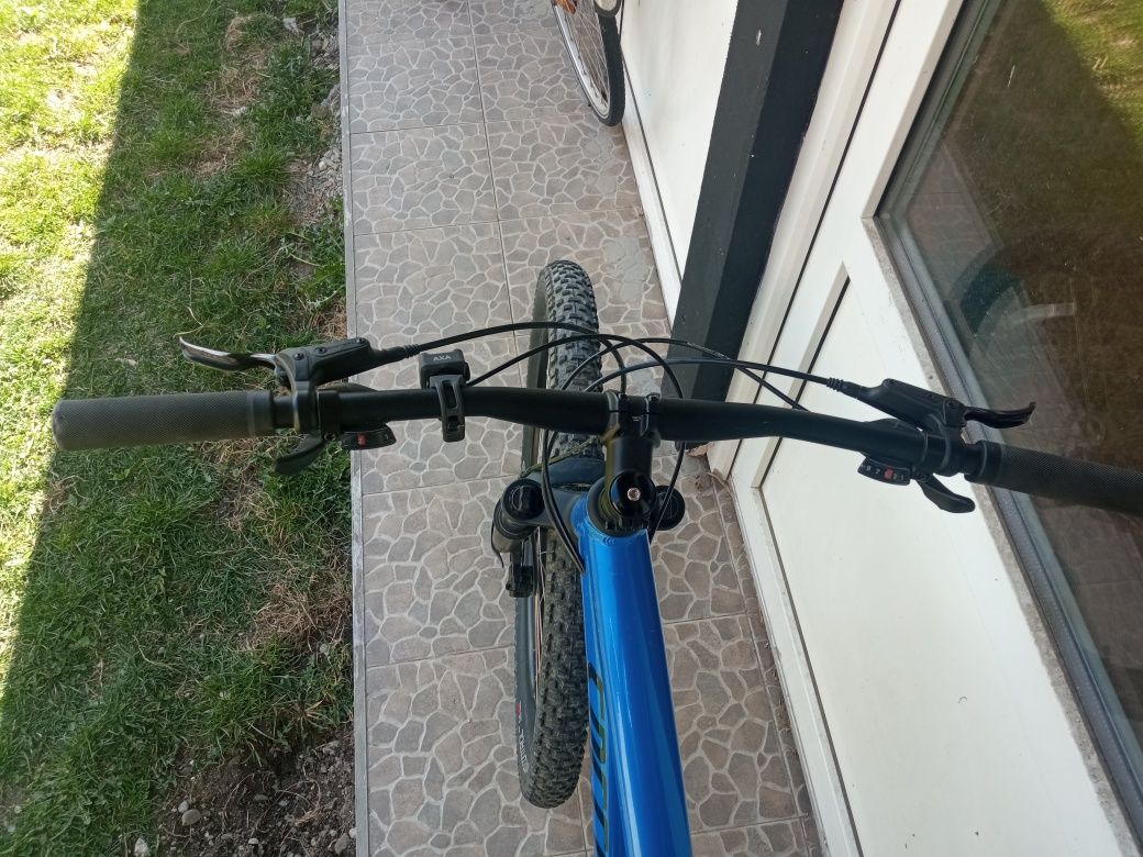 Vând MTB Specialized 29