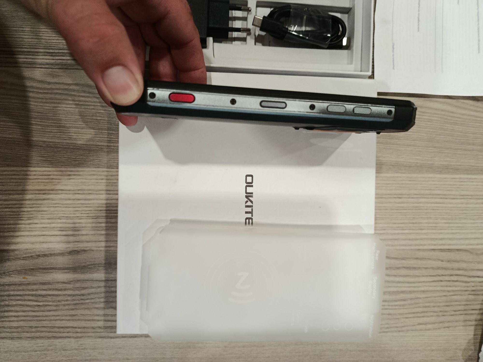 Телефон Okitel wp21