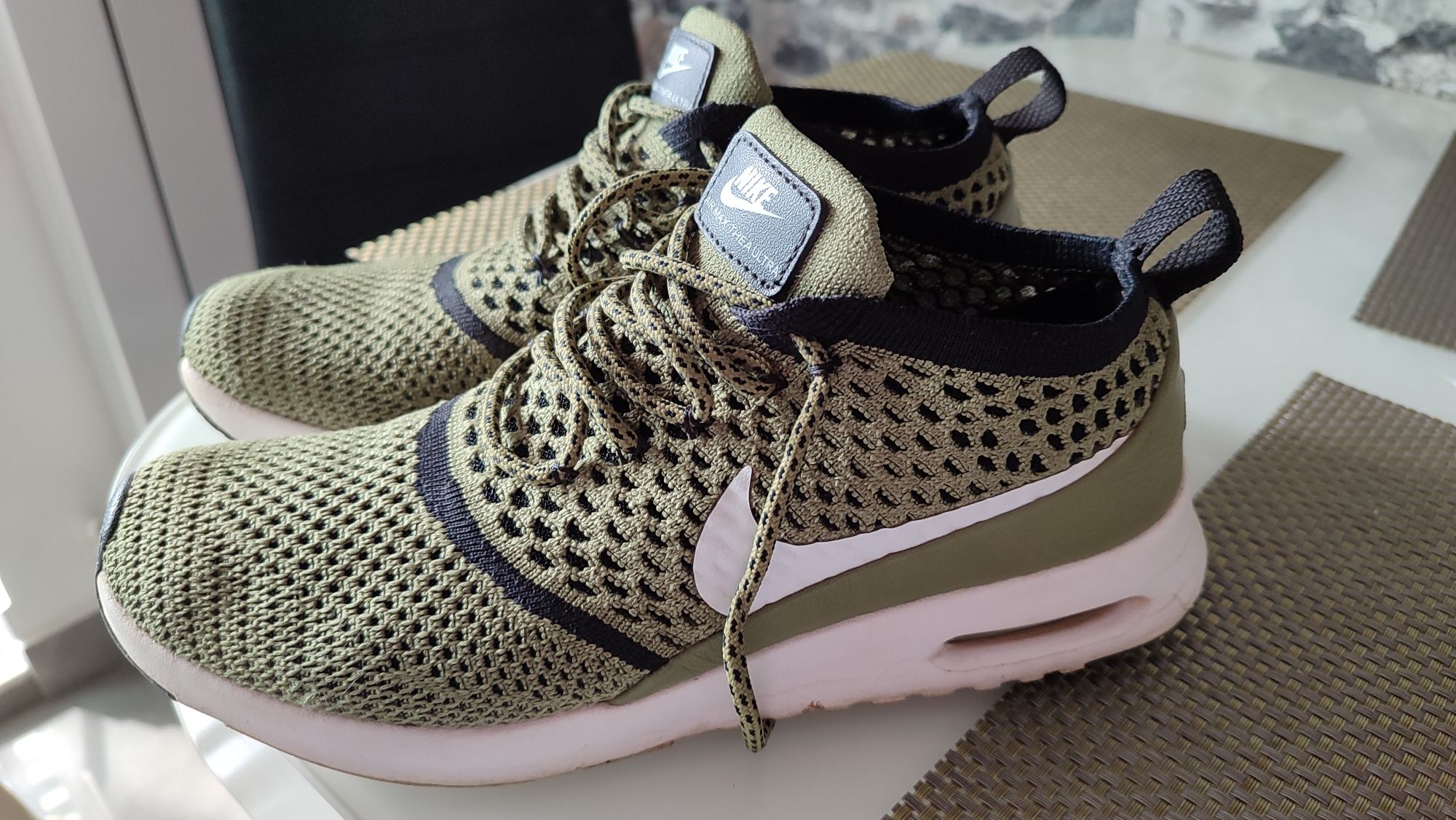 Nike damă.       .