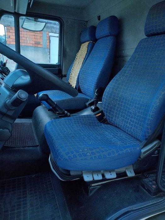 Camion MAN LE12.220 agreat scoala de soferi