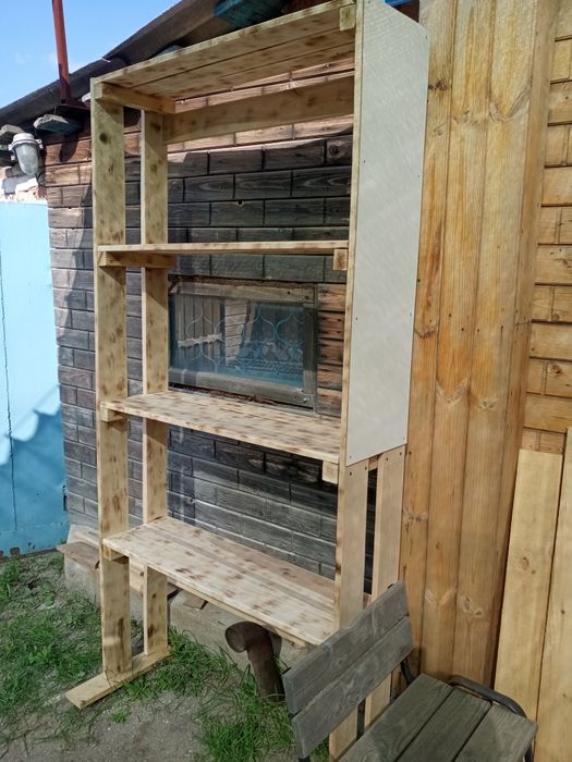 Стеллаж деревянный