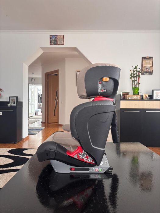 Scaun auto pentru copil