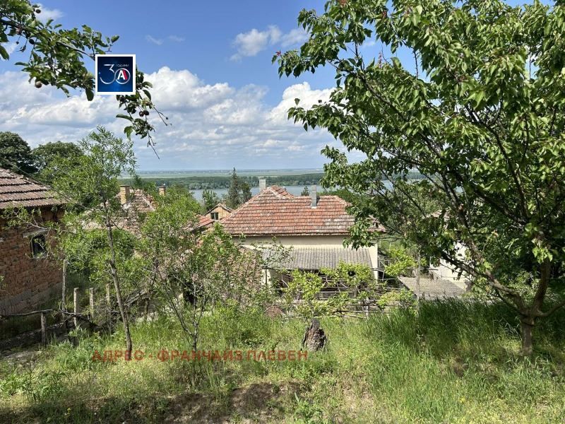 Къща в Враца, област-с.Горни Вадин площ 60 цена 50000
