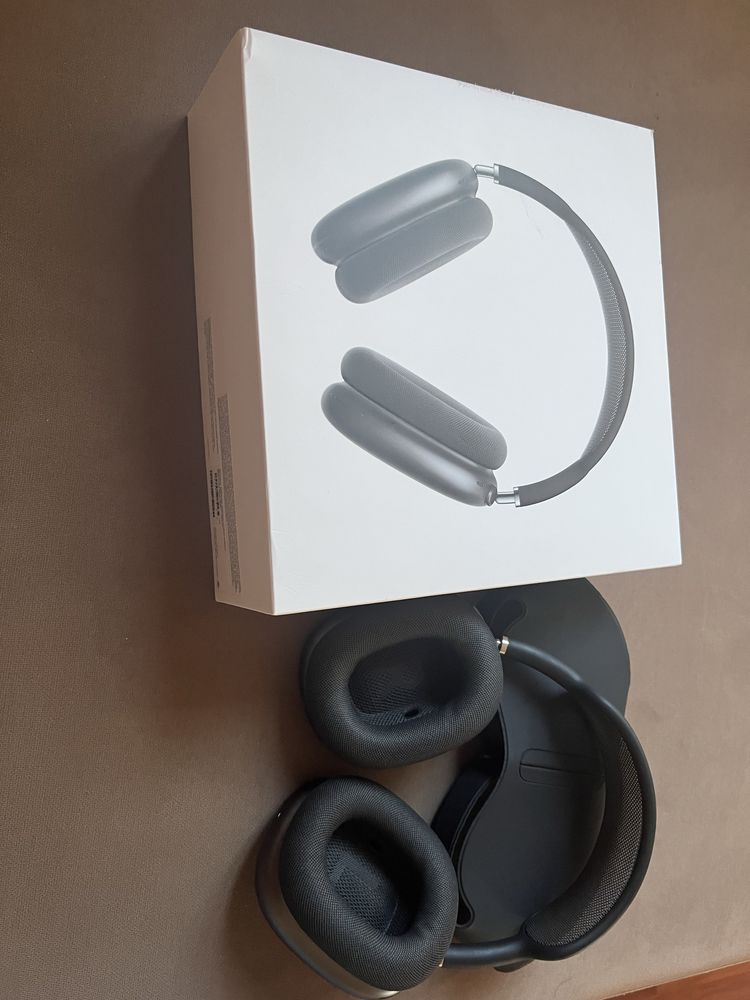 Airpods max в идеальном состояние