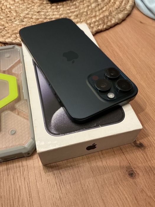 iPhone 15 Pro Max 256GB Deep Blue