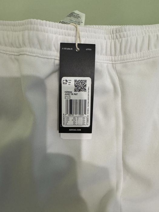 De vanzare pantaloni de trening Adidas