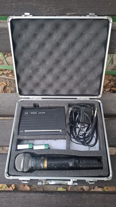 Отдам даром микрофон SMART SM-729.
