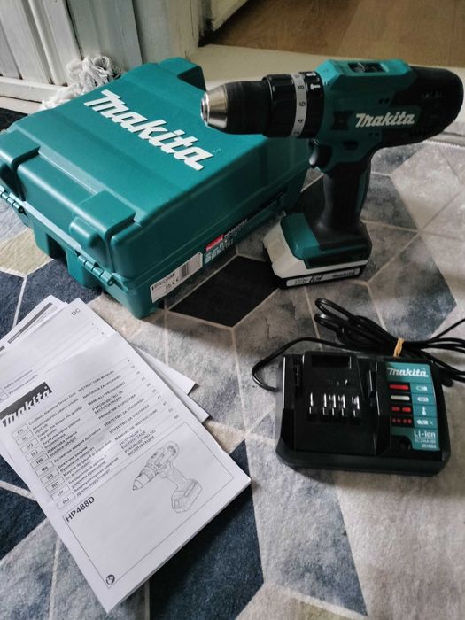 Filetanta,masina de gaurit si insubat Makita HP488D002 ca nou la cutie