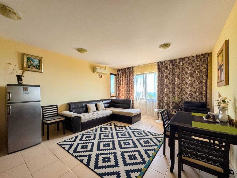 Двустаен апартамент с морска гледка в комплекс Sea Dream, Бяла